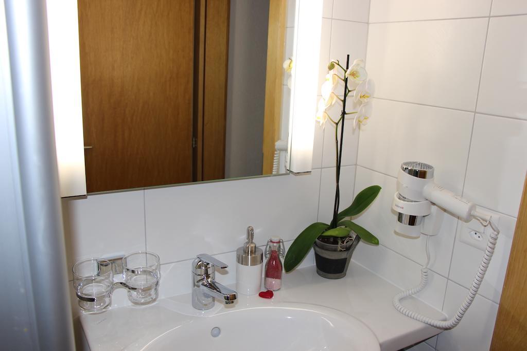 Apartments Bergrose Saas Fee Δωμάτιο φωτογραφία